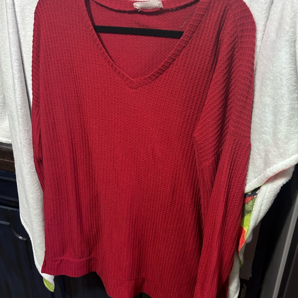 Red, long-sleeve waffle shirt, Size L